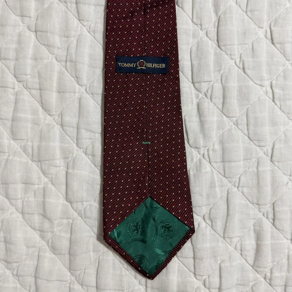 Vintage Tommy Hilfiger Mens Italian Silk Tie Geometric Burgundy Navy Necktie USA